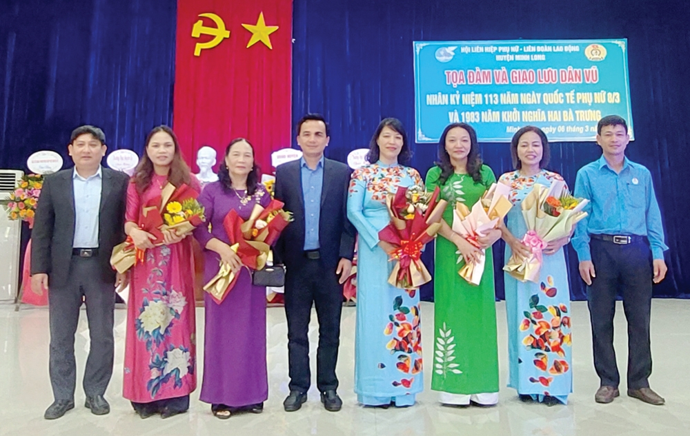 Liên đoàn Lao động huyện Minh Long: Thi đua hướng về cơ sở